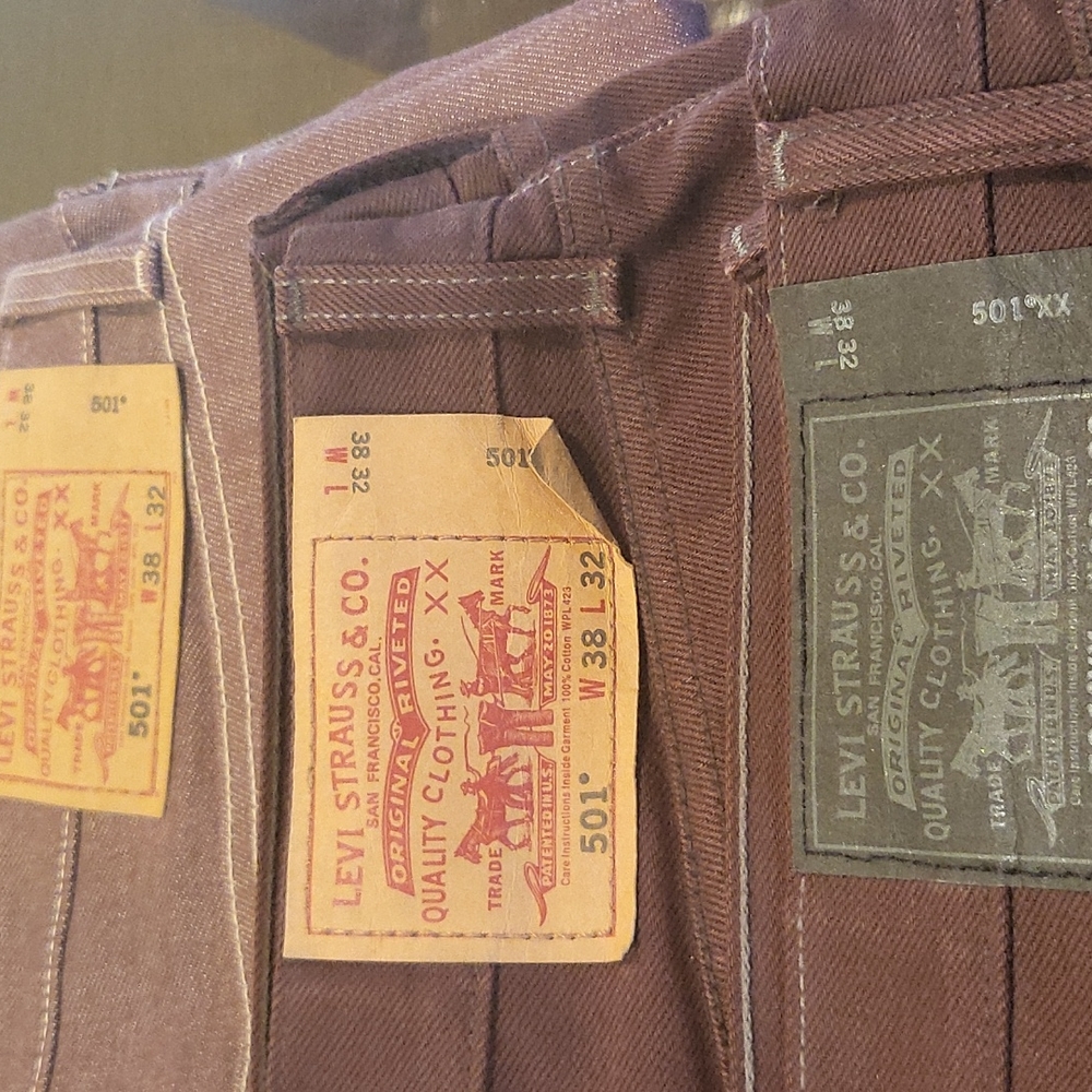 Levi's - Picture 12 of 16